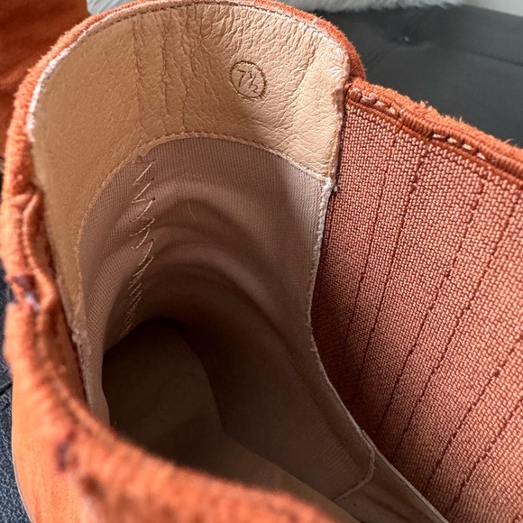 Pointed Toe Booties - Picture 2 of 3